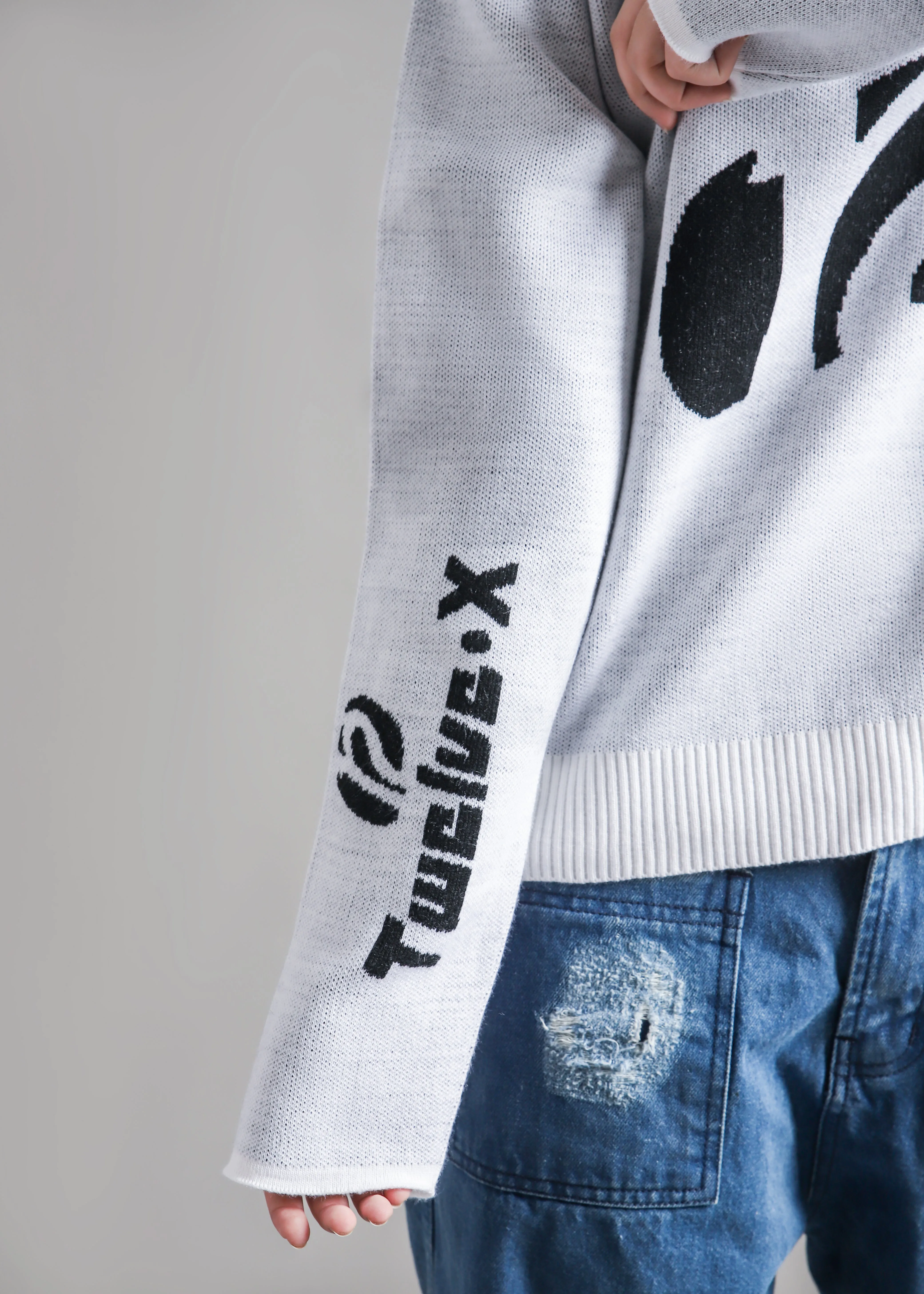 12 Logo Knitted Sweater