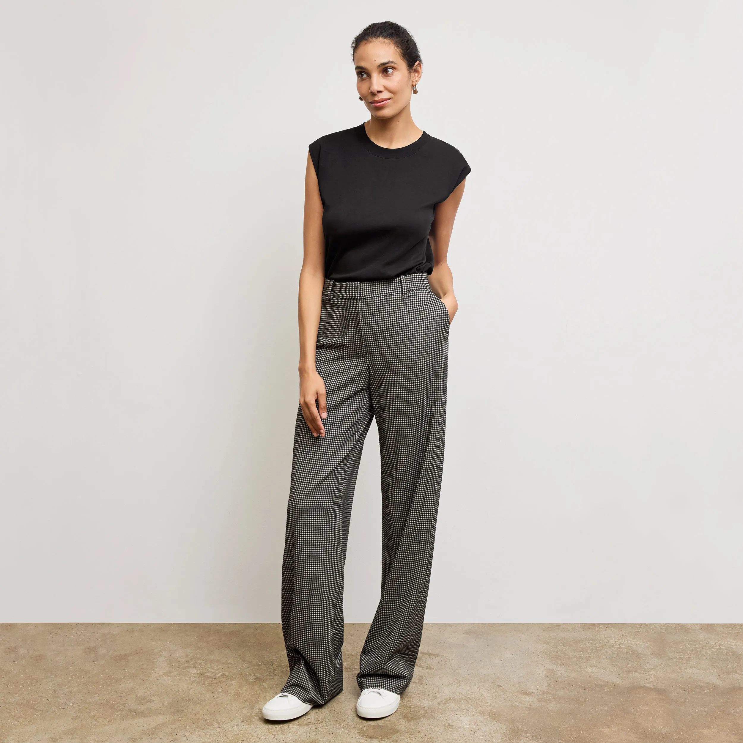 Alina Muscle Tee - Organic Pima Cotton :: Black