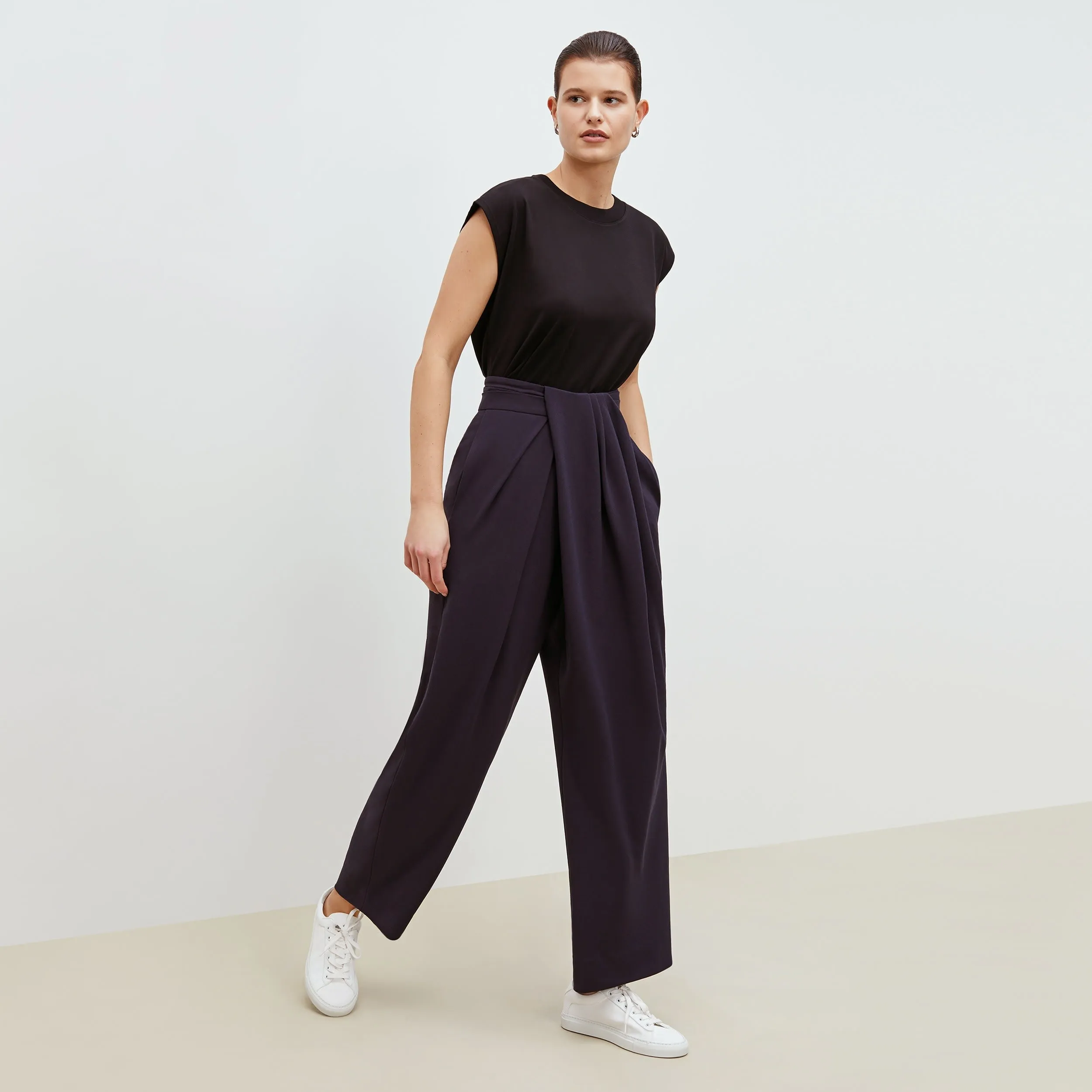 Alina Muscle Tee - Organic Pima Cotton :: Black