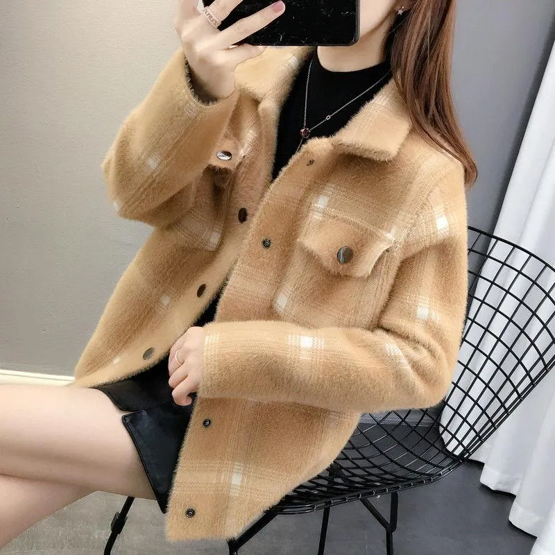 Autumn and Winter Popular Short Coat Long Sleeve Lapel Loose Sweater Plaid Knitted Coat All-match