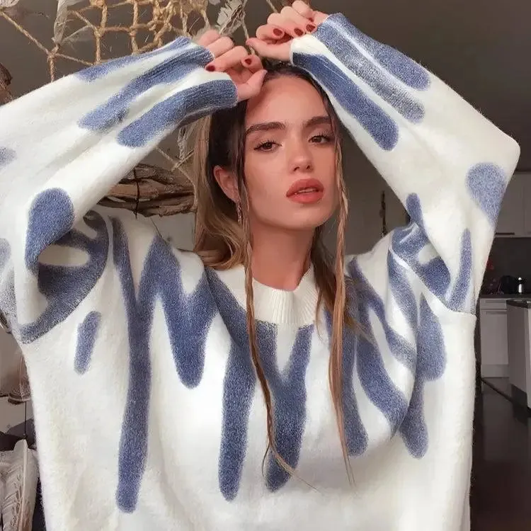 Cozy Knitted Sweater with Wavy Line Design for Winter Comfort