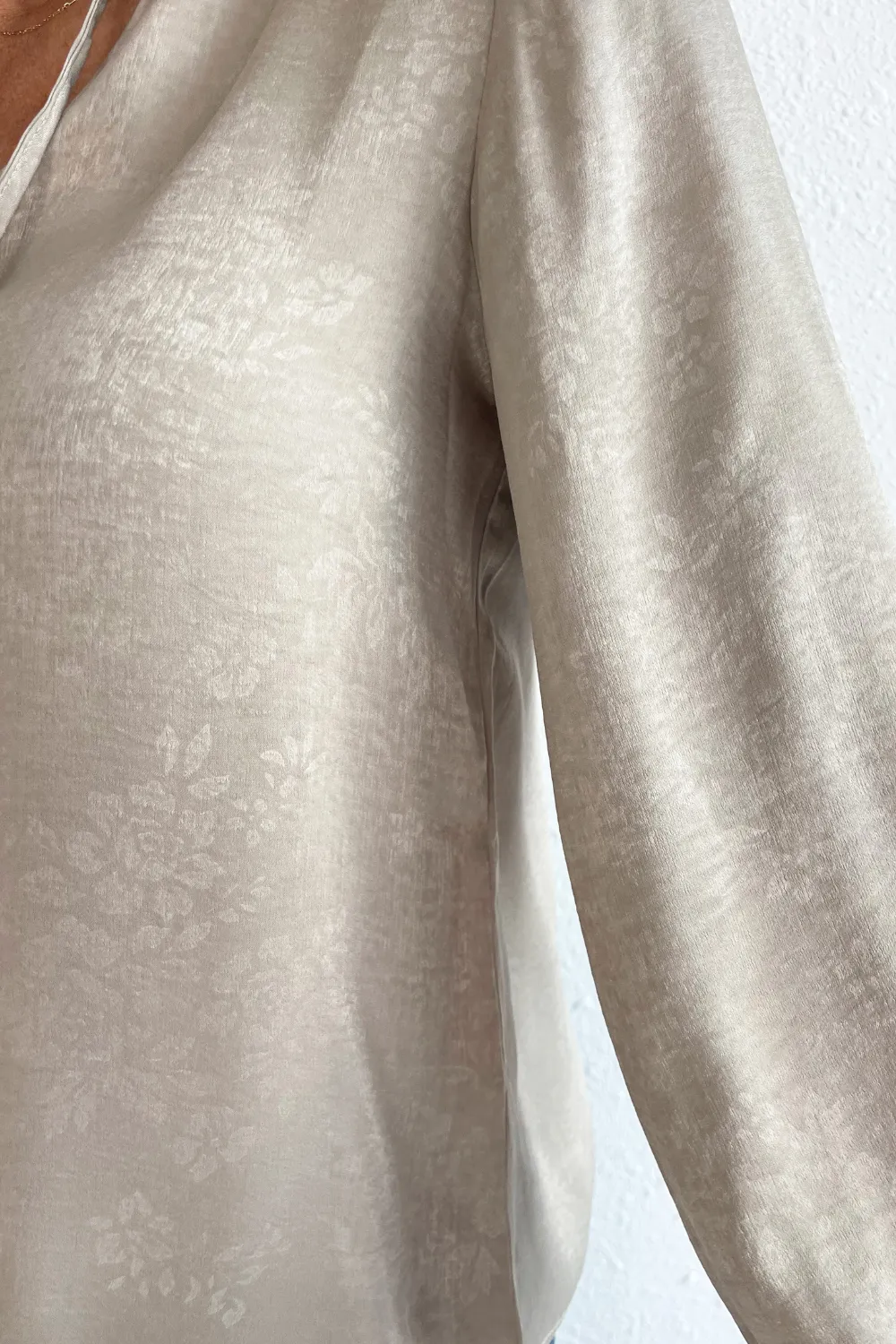 Jacquard Texture Long Sleeve Blouse