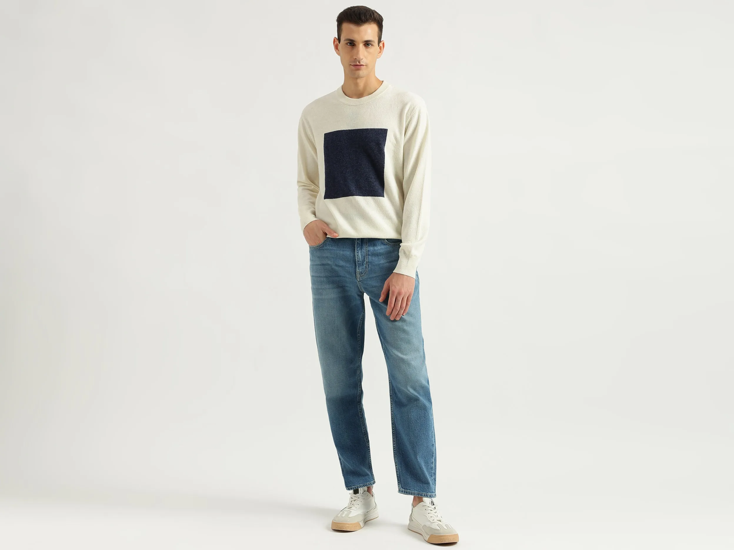 Men's Regular Fit Round Neck Color Block Sweaters