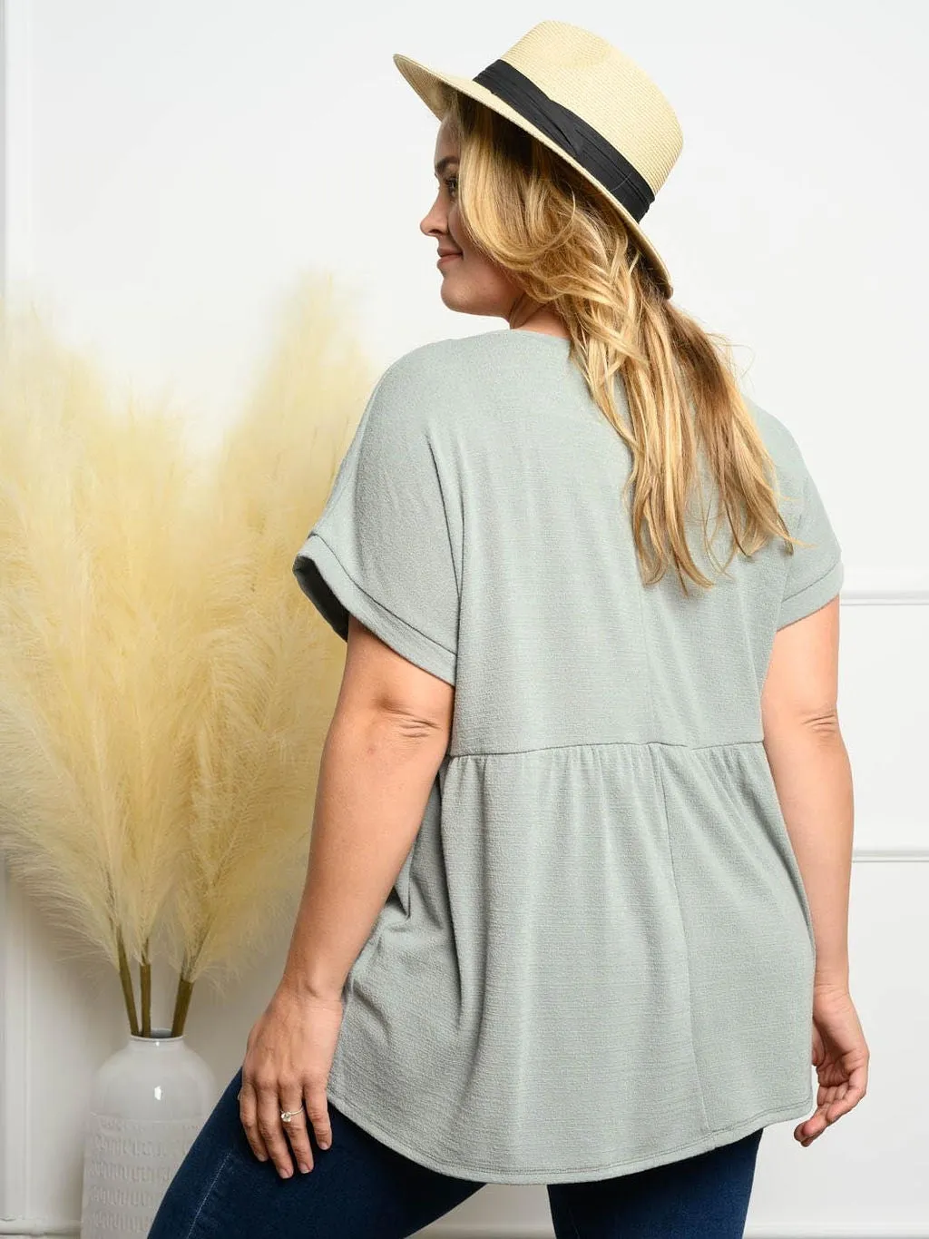 PLUS SIZE SHORT SLEEVE BAYDOLL TOP
