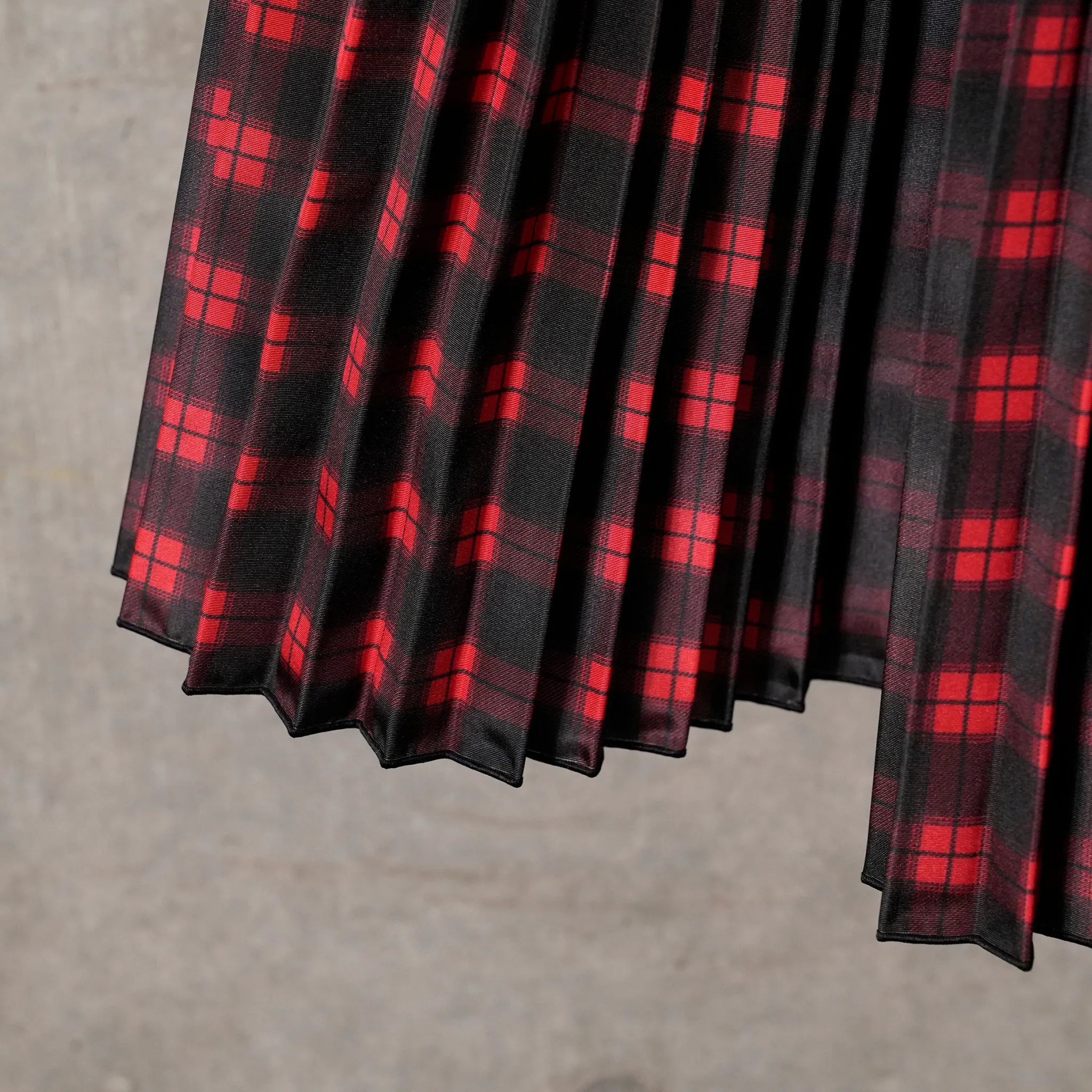 SPLIT MIDI CARABINER SKIRT / MULTI