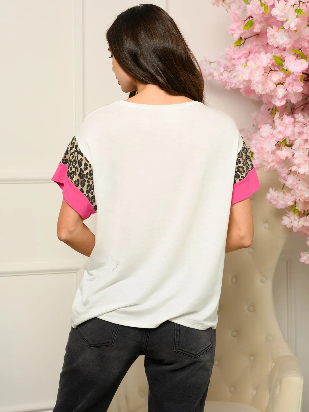 WOMEN'S SHORT SLEEVE ANIMAL PRINT TOP